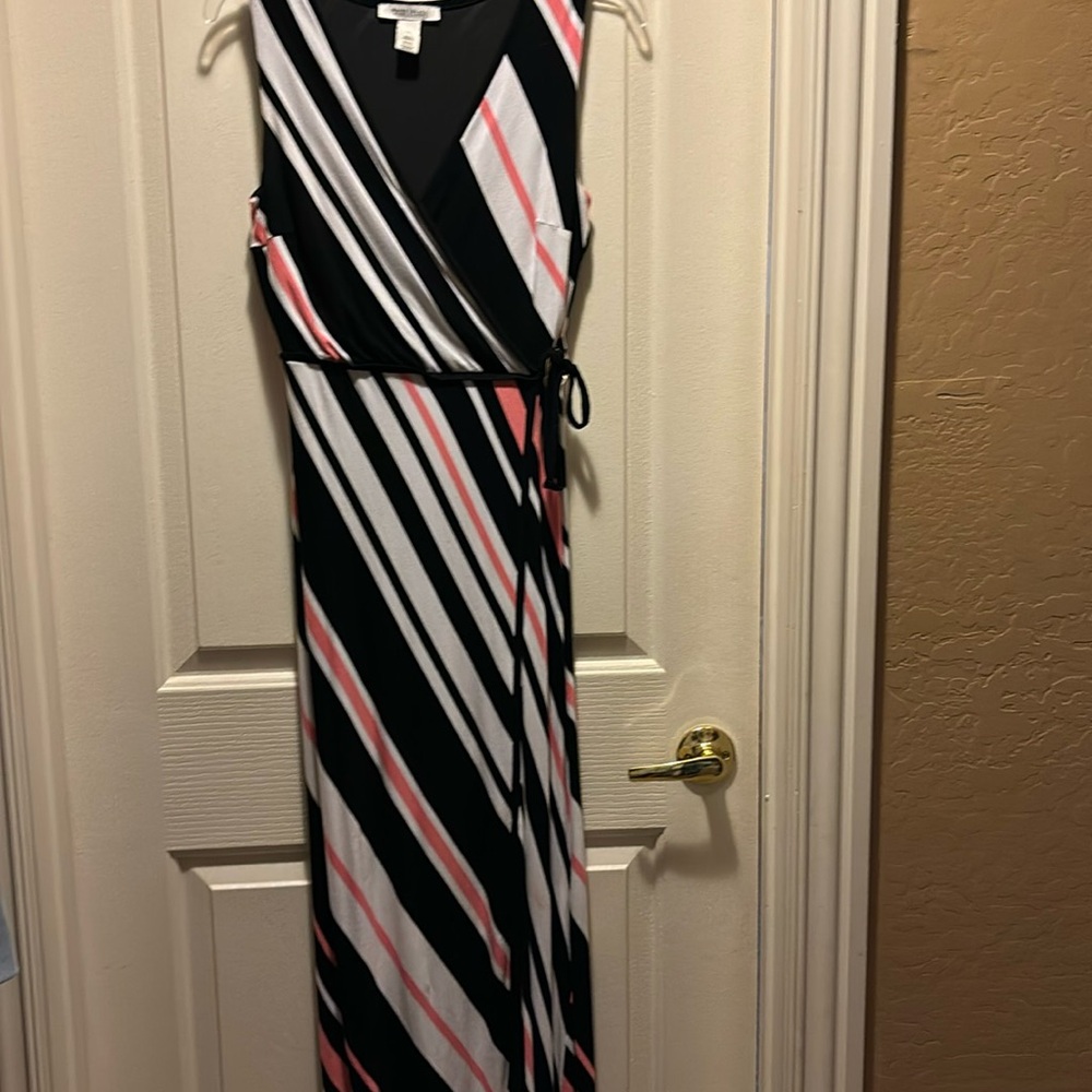 White House Black Market dress